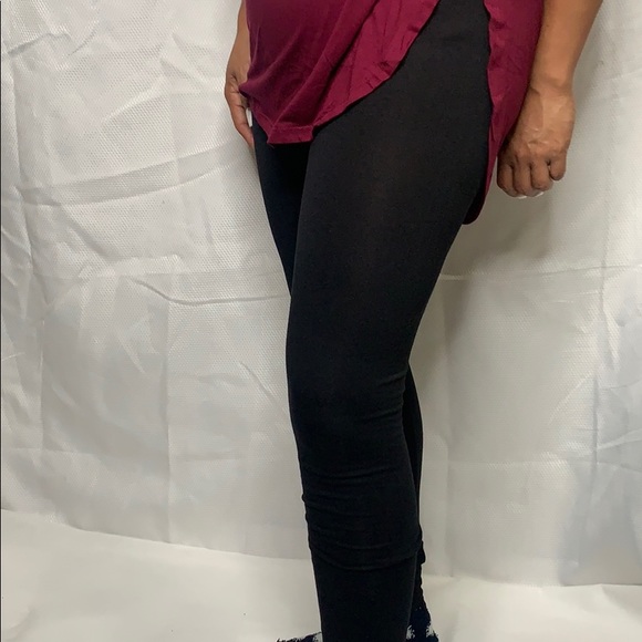 2/$20 sale 🚨 Basic black tights ✨ - Picture 3 of 7